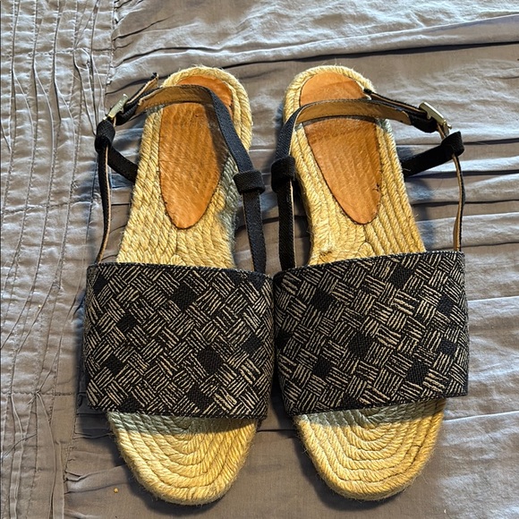 Black Patterned Women's Sandals - Picture 1 of 4